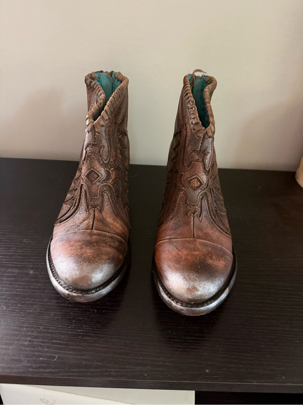 Corral Brown Embroidered Leather Ankle Booties Size 7.5
